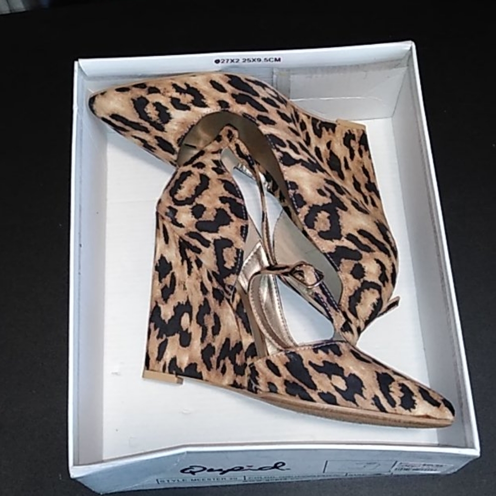 Wedges Brand New